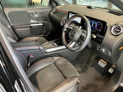 MERCEDES-BENZ GLA - 8