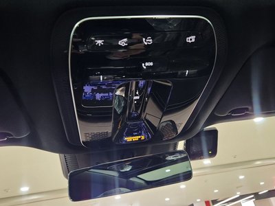 MERCEDES-BENZ EQE - 4