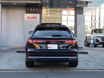 AUDI Q8 - 5