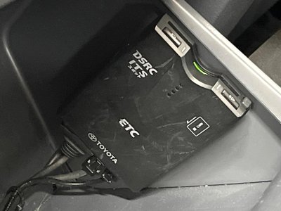 TOYOTA LAND CRUISER 70 - 6