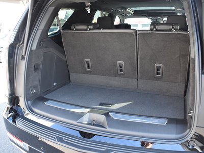 CADILLAC ESCALADE - 6