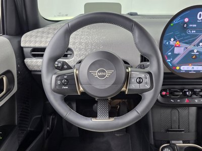 2025 MINI COOPER S — миниатюра 19