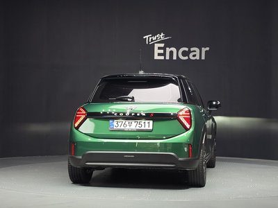 2025 MINI COOPER S photo 3