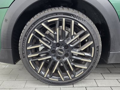 2025 MINI COOPER S photo 6