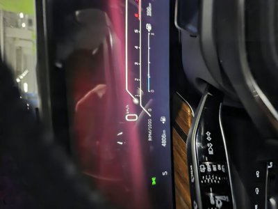 CADILLAC ESCALADE 5TH GENERATION - 6