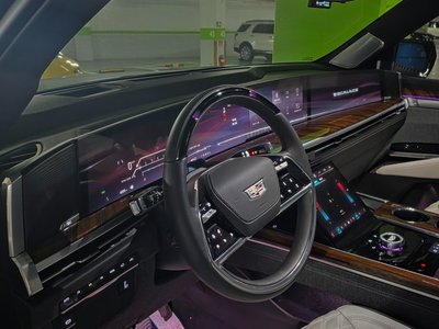 CADILLAC ESCALADE 5TH GENERATION - 5