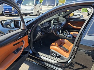 صورة 10 لـ 2018 BMW M5