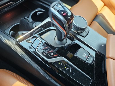 صورة 9 لـ 2018 BMW M5