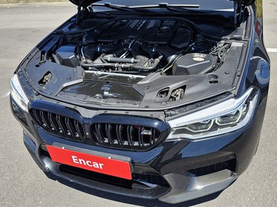 صورة 7 لـ 2018 BMW M5