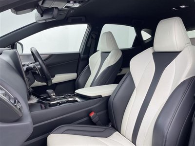 صورة مصغرة 34 لـ 2023 Lexus NX
