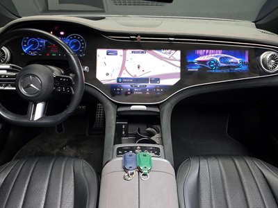 MERCEDES-BENZ EQS - 5