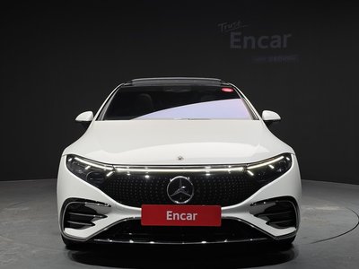 MERCEDES-BENZ EQS - 2