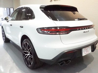 PORSCHE MACAN - 5