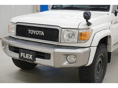 صورة مصغرة 33 لـ 2015 Toyota LAND CRUISER 70