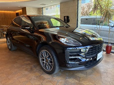 PORSCHE MACAN - 8