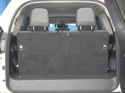 TOYOTA LAND CRUISER PRADO - 10