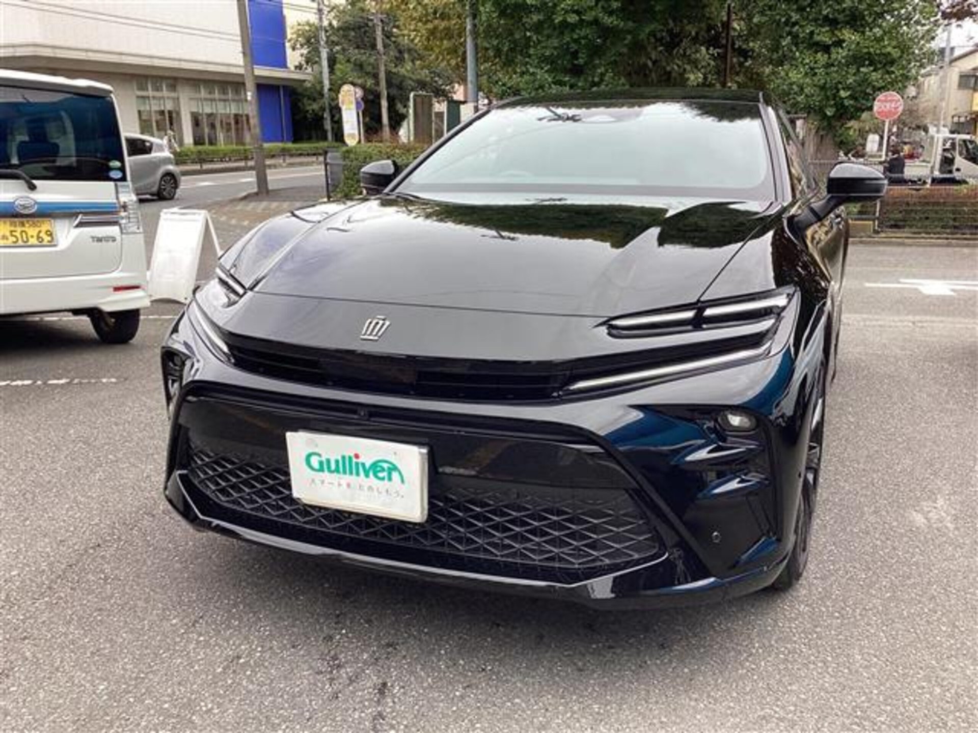 TOYOTA CROWN SPORT - View 1