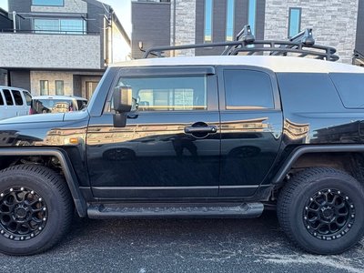 TOYOTA FJ CRUISER - 9