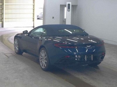 ASTON MARTIN DB11 - 2