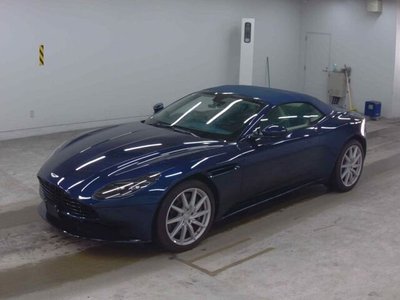 ASTON MARTIN DB11 - 4