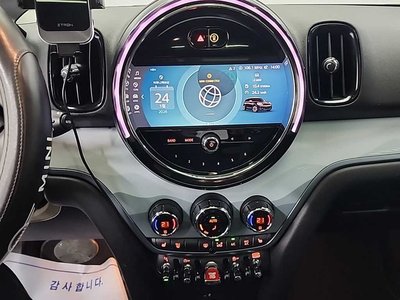 MINI COUNTRYMAN - 10