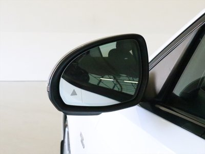 2023 Mercedes-BENZ C-CLASS AMG 照片 6