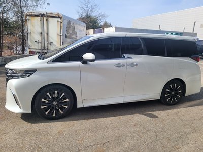 TOYOTA ALPHARD - 1