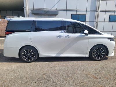 TOYOTA ALPHARD - 4