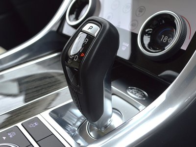 2019 LAND Rover RANGE ROVER SPORT thumbnail 31
