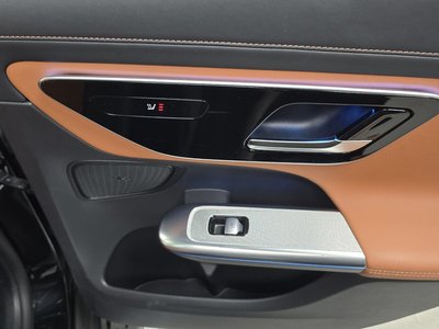 صورة مصغرة 30 لـ 2023 Mercedes-BENZ GLC