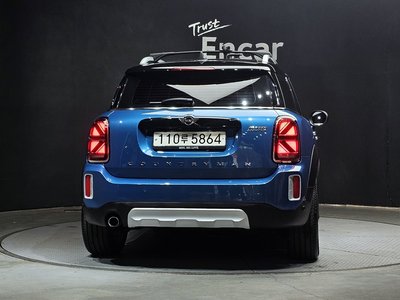 MINI COUNTRYMAN - 4