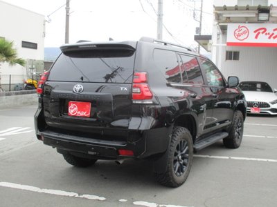 TOYOTA LAND CRUISER - 10