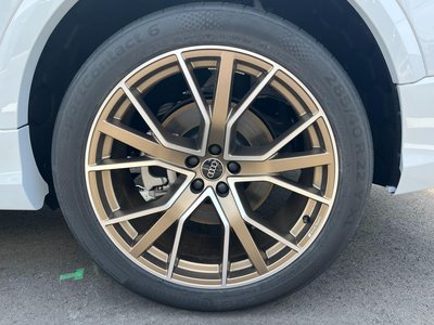 AUDI Q8 - 6