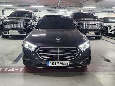 MERCEDES-BENZ E-CLASS - 2