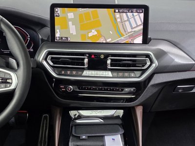 2025 BMW X4 thumbnail 20