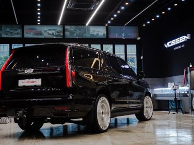 CADILLAC ESCALADE 5TH GENERATION - 8