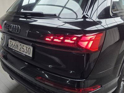 صورة 10 لـ 2026 AUDI SQ7