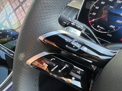 2025 Mercedes-BENZ GLC 照片 5