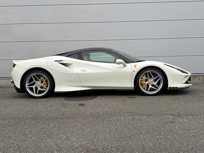 صورة 5 لـ 2022 Ferrari F8 TRIBUTO