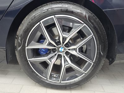 BMW 5 SERIES - 6