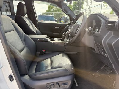صورة مصغرة 26 لـ 2025 Toyota LAND CRUISER 300