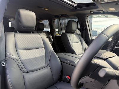 صورة مصغرة 27 لـ 2025 Toyota LAND CRUISER 300