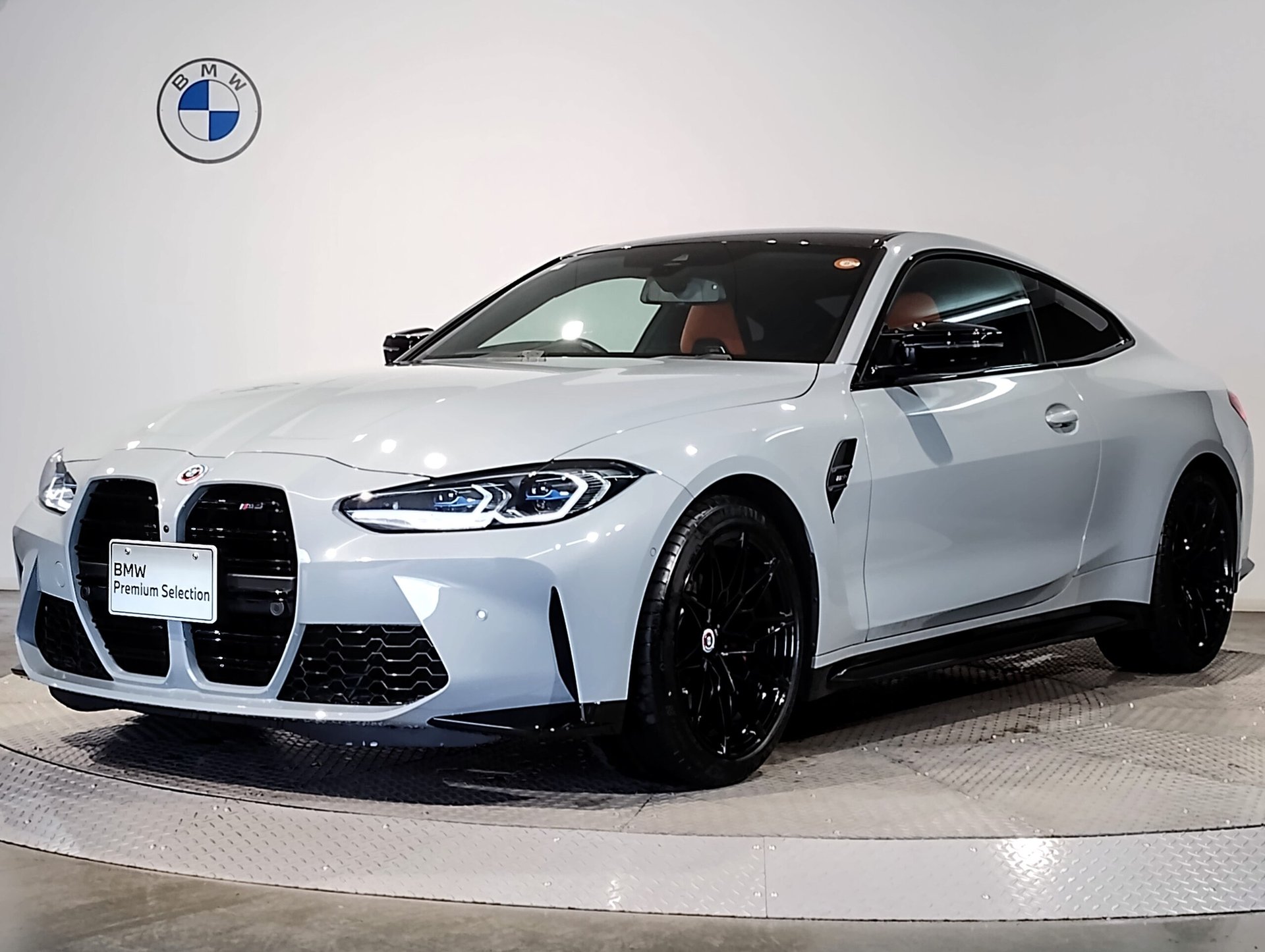 BMW M4 COUPE - View 1