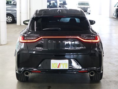 صورة 10 لـ 2025 Lexus LBX