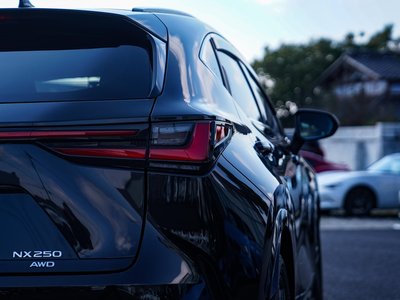 صورة مصغرة 14 لـ 2023 Lexus NX