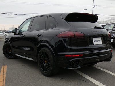 PORSCHE CAYENNE - 6