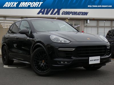 PORSCHE CAYENNE - 1