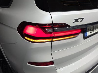 BMW X7 - 10