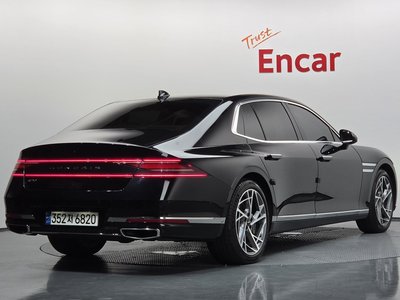 صورة 3 لـ 2022 Genesis G90 (RS4)
