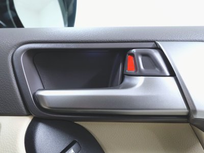 2023 Toyota LAND CRUISER PRADO 缩略图 23